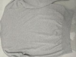 Jersey gris claro talla L. Ancho espalda 43,lar 68