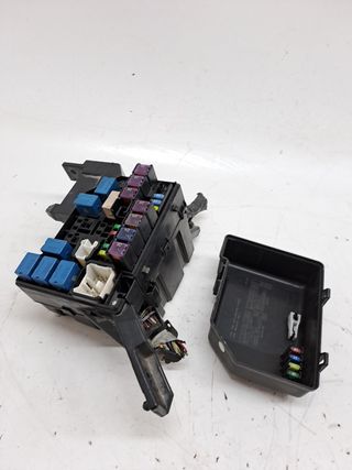 CAJA RELES / FUSIBLES SUZUKI SX4 (2)