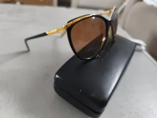 Gafas de sol Ralph Lauren negras y doradas