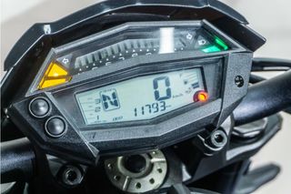 KAWASAKI Z 1000 ABS IMPECABLE * PORTA CORTO * KOMOBI