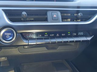 Lexus UX 250H PREMIUM 2WD