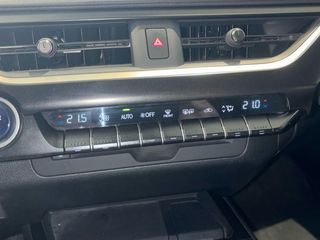 Lexus UX 250H PREMIUM 2WD