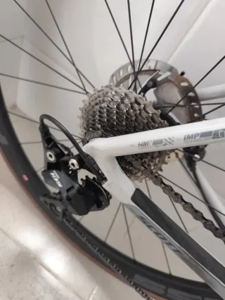 Bicicleta Scott Addict 20 Disc 2019