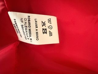 Chaqueta cárdigan Roja Lana tacto suave botones