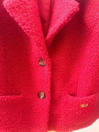 Chaqueta cárdigan Roja Lana tacto suave botones