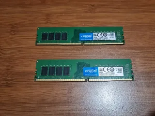 2x 8GB DDR4 UDIMM Crucial RAM