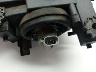 FARO DERECHO BMW SERIE 3 BERLINA (E46) (4)