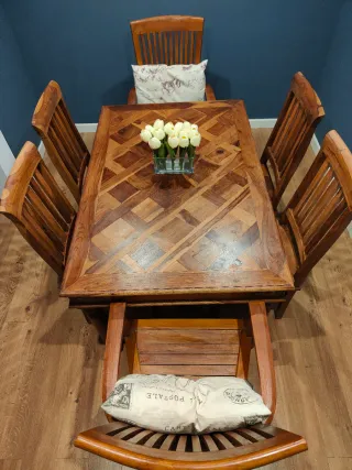 Conjunto mesa y 6 sillas de madera