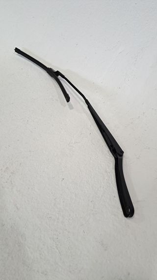 BRAZO LIMPIA DELANTERO DERECHO FORD FOCUS