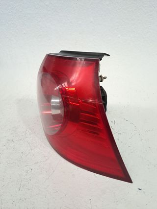 PILOTO TRASERO DERECHO VOLKSWAGEN GOLF IV (1J1)