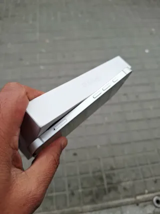 iPhone 16e 128 GB Blanco