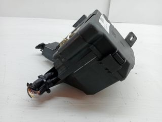 CAJA RELES / FUSIBLES FORD FIESTA BERLINA