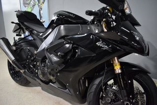 Kawasaki ZX10R - Moto Deportiva