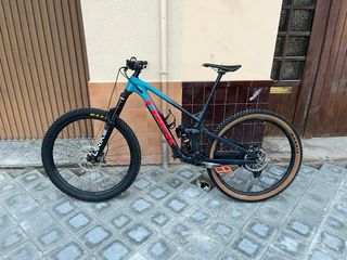 Trek Slash 8 29”