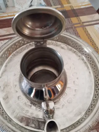 Bandeja y tetera marroquí latón bañado