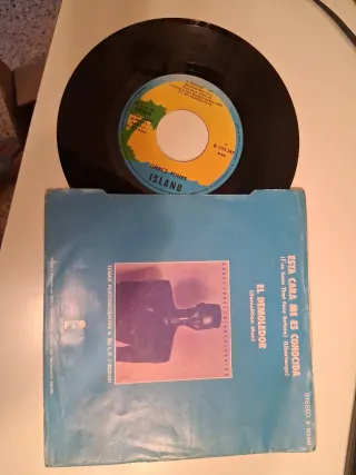 Grace Jones - Esta Cara Me Es Conocida 7