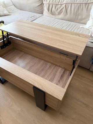 Mesa de centro elevable industrial- ¡Cómo nueva!