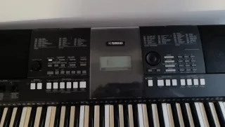 Piano Electrónico Yamaha