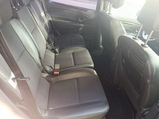 Renault Grand Scenic 2012