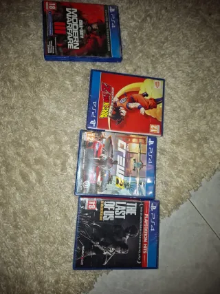 PS4 (PlayStation 4) Negra + 1 Mando