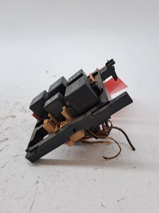 CAJA RELES / FUSIBLES VOLKSWAGEN TIGUAN (5N1) (3)