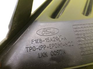 MOLDURA FORD FOCUS (2)