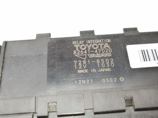 CAJA RELES / FUSIBLES TOYOTA AVENSIS (2)