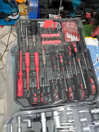 Valigetta attrezzi 849 pezzi