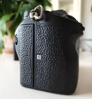 Sony a7 III Cámara Mirrorless + Batería