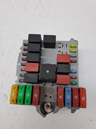 CAJA RELES / FUSIBLES FIAT BRAVO (182) (2)