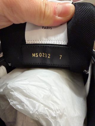 Zapatillas Louis Vuitton Blancas y Negras