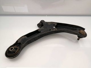 BRAZO SUSPENSION INFERIOR DELANTERO IZQUIERDO SUZUKI GRAND V (2)