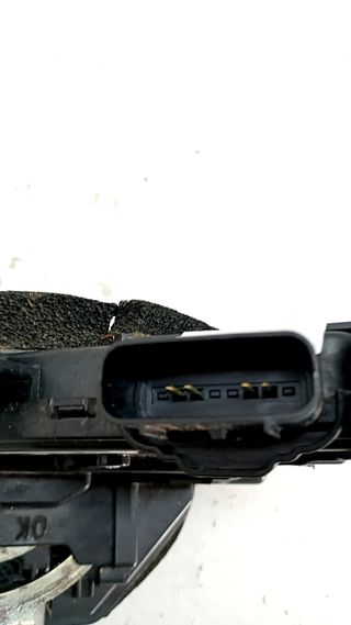 CERRADURA PUERTA TRASERA IZQUIERDA KIA STONIC