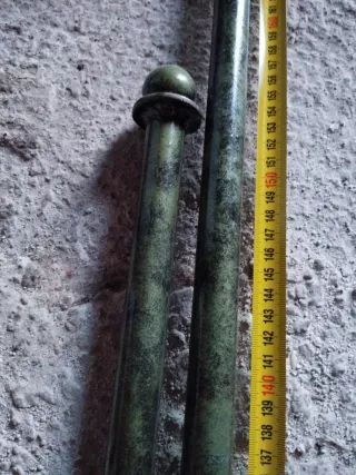 2 Palos Metálicos con Bolas