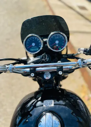 Royal Enfield Interceptor Moto Cruiser