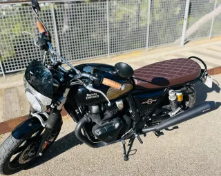 Royal Enfield Interceptor Moto Cruiser