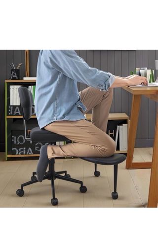 Silla ergonómica de escritorio negra