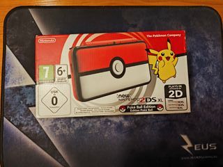 Nintendo 2DS XL Edición Poké Ball