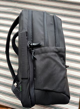 Mochila Dell EcoLoop 23L Sin Usar