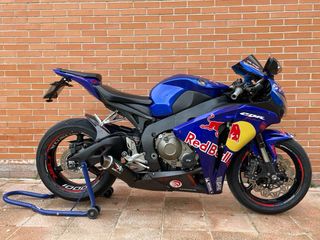 Honda CBR 1000RR SC59 Red Bull