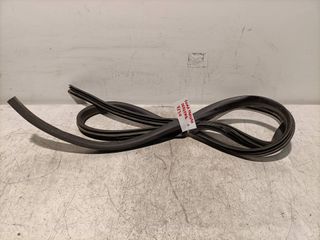 GOMAS CONTORNO PUERTA DACIA SANDERO