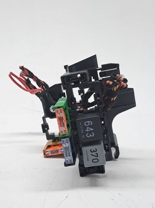 CAJA RELES / FUSIBLES AUDI Q5 (8R) (2)