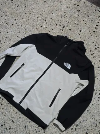 Chaqueta The North Face Cyclone Negra y Blanca