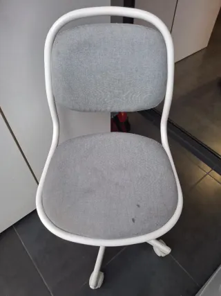 Escritorio infantil progresivo madera + silla rued