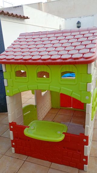 Casita infantil Smoby para jardín