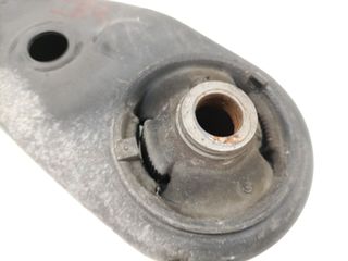 BRAZO SUSPENSION INFERIOR DELANTERO IZQUIERDO TOYOTA AURIS (2)