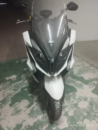 Kymco Superdink 125cc Maxi Scooter