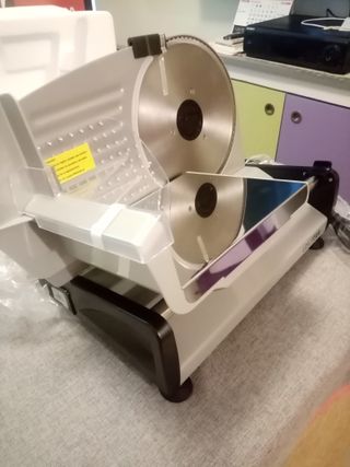 Cortadora de Embutidos OSTBA SL518