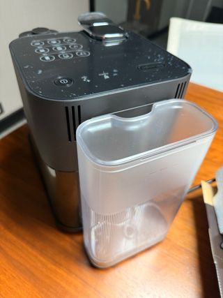 Cafetera Nespresso Gran Lattissima