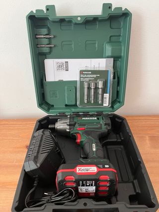 Atornilladora de impacto